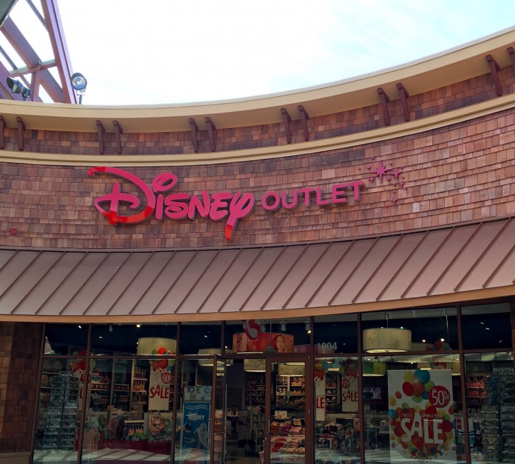 Disney Store (Woodburn,&nbspOR)